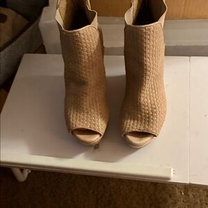 Elegant Tan Woven Peep-Toe  UGG Ankle Boots
